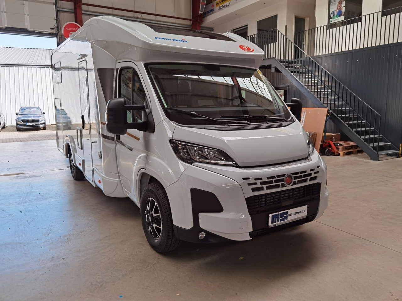 Semi-integrated motorhome Eura Mobil PROFILA T 695 EB / MODELL 2026 / EINZELBETTEN: picture 8 Semi-integrated motorhome Eura Mobil PROFILA T 695 EB / MODELL 2026 / EINZELBETTEN: picture 8