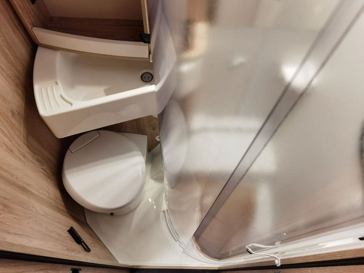 Semi-integrated motorhome Eura Mobil PROFILA T 695 EB / MODELL 2026 / EINZELBETTEN: picture 24 Semi-integrated motorhome Eura Mobil PROFILA T 695 EB / MODELL 2026 / EINZELBETTEN: picture 24