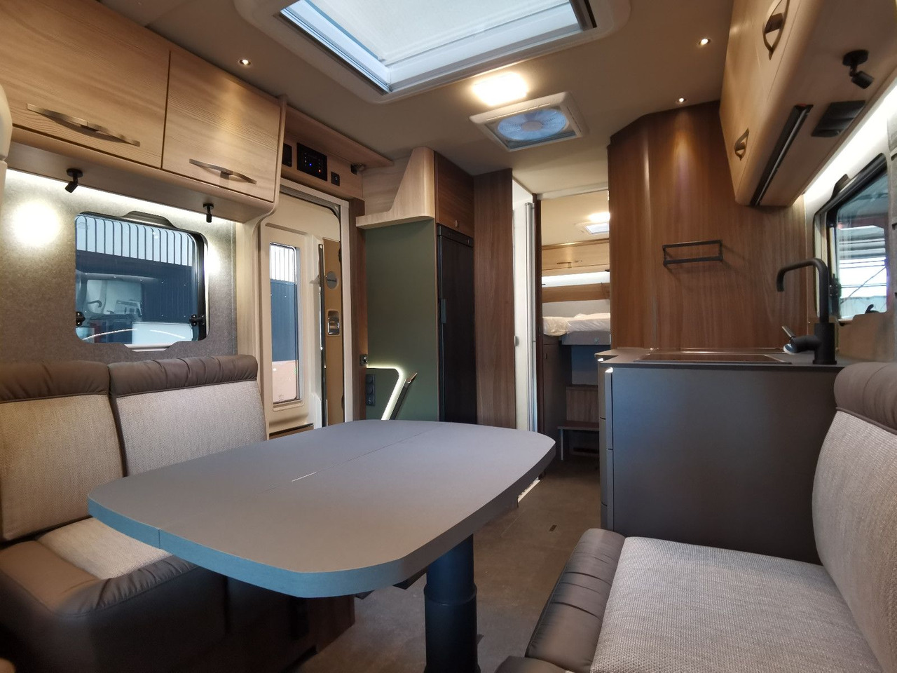 Leasing of  Eura Mobil PROFILA T 726 EF / -2025-/RAUMBAD & EINZELBETTEN Eura Mobil PROFILA T 726 EF / -2025-/RAUMBAD & EINZELBETTEN: picture 17