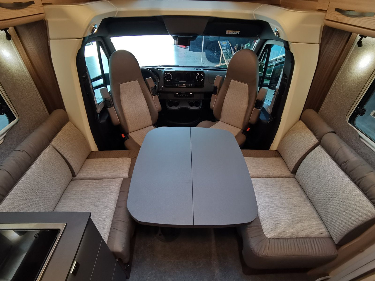 Leasing of  Eura Mobil PROFILA T 726 EF / -2025-/RAUMBAD & EINZELBETTEN Eura Mobil PROFILA T 726 EF / -2025-/RAUMBAD & EINZELBETTEN: picture 16