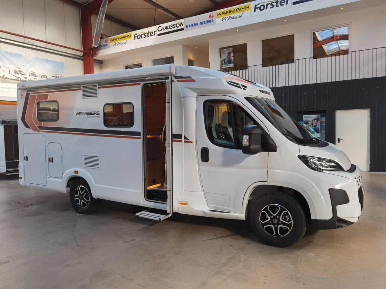 Semi-integrated motorhome Weinsberg CARACOMPACT 600 MEG PEPPER / 8G. - AUTOMATIK: picture 7