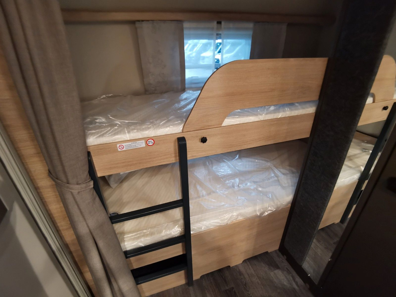 Caravan Weinsberg CARAONE 480 QDK / - 2026 - / ETAGENBETTEN: picture 20 Caravan Weinsberg CARAONE 480 QDK / - 2026 - / ETAGENBETTEN: picture 20