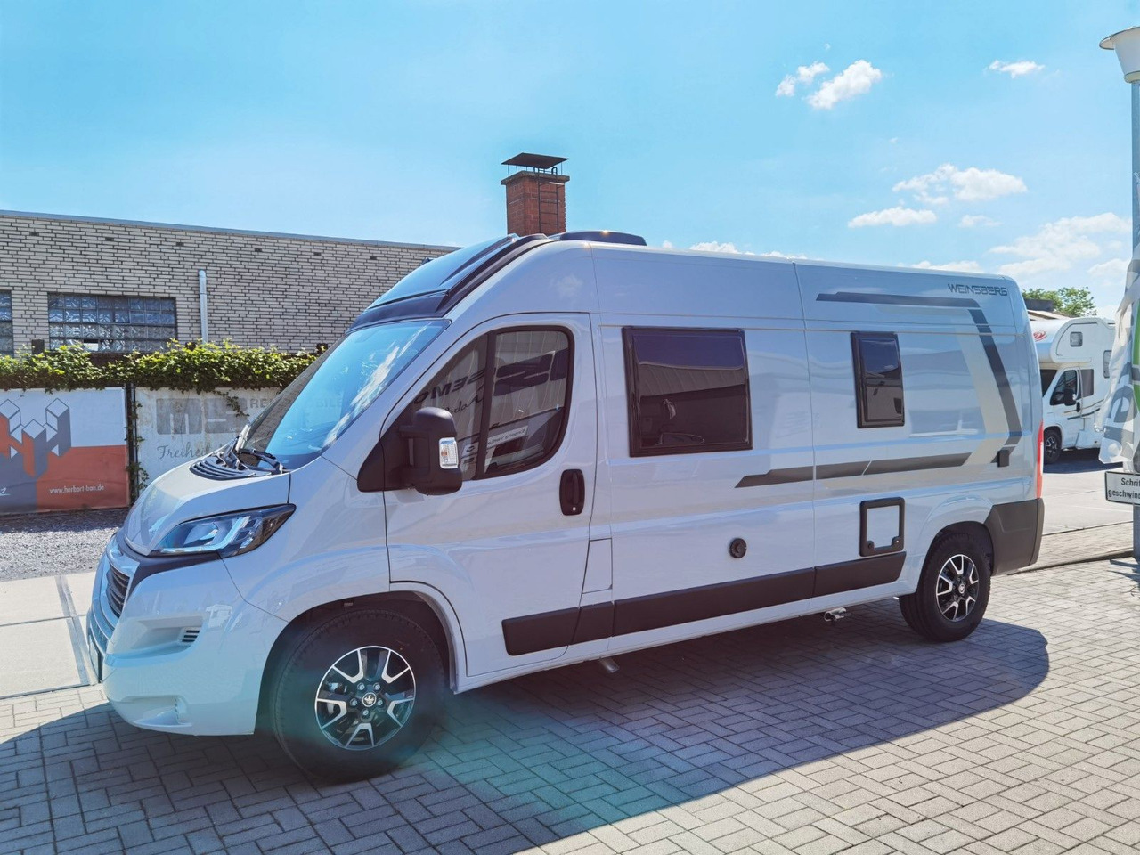 Leasing of  Weinsberg CARATOUR 600 MQ /165PS /FUNCTION & VOLTAGE PAKET Weinsberg CARATOUR 600 MQ /165PS /FUNCTION & VOLTAGE PAKET: picture 6