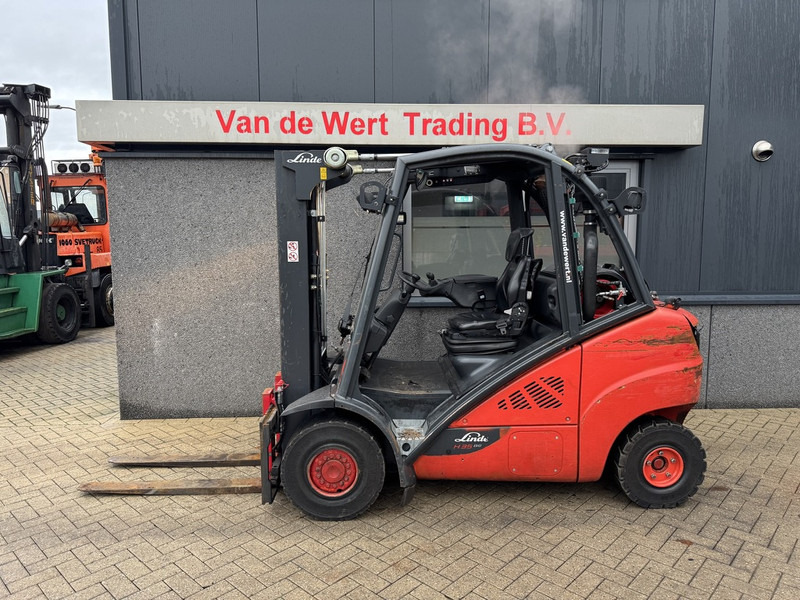 Linde H35T-02 Triplo 465 Freelift / Sideshift / weegsysteem LPG 2017 - LPG forklift: picture 1 Linde H35T-02 Triplo 465 Freelift / Sideshift / weegsysteem LPG 2017 - LPG forklift: picture 1