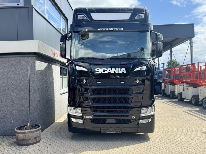 Scania S520 V8 4x2 Full Air - Automaat - Retarder - Euro 6 - I Park Cool - 2018 - TUV 02-2026 - Tractor unit: picture 3 Scania S520 V8 4x2 Full Air - Automaat - Retarder - Euro 6 - I Park Cool - 2018 - TUV 02-2026 - Tractor unit: picture 3