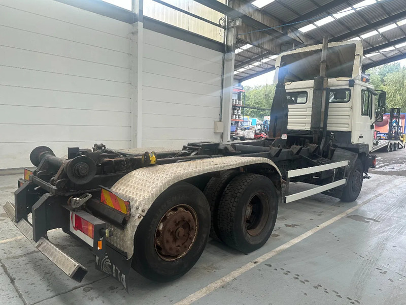 MAN 26 343 6x2 - Hook lift truck: picture 4 MAN 26 343 6x2 - Hook lift truck: picture 4