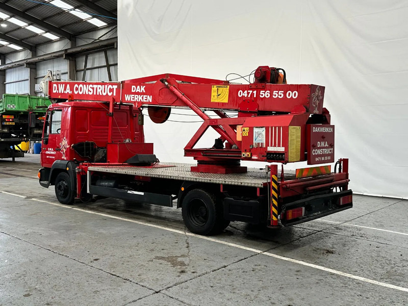 MAN 8.136 L84F / 119257 km - Crane truck: picture 3 MAN 8.136 L84F / 119257 km - Crane truck: picture 3
