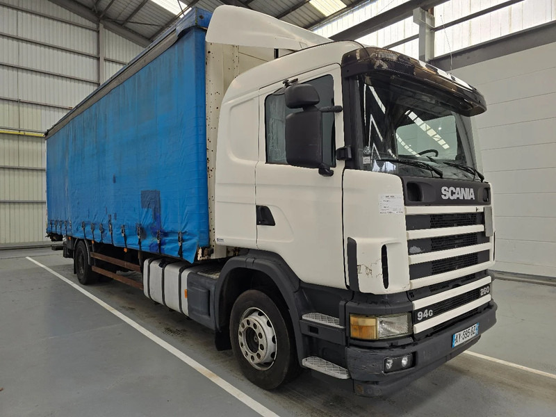 Scania R94-260 - Curtainsider truck: picture 3 Scania R94-260 - Curtainsider truck: picture 3