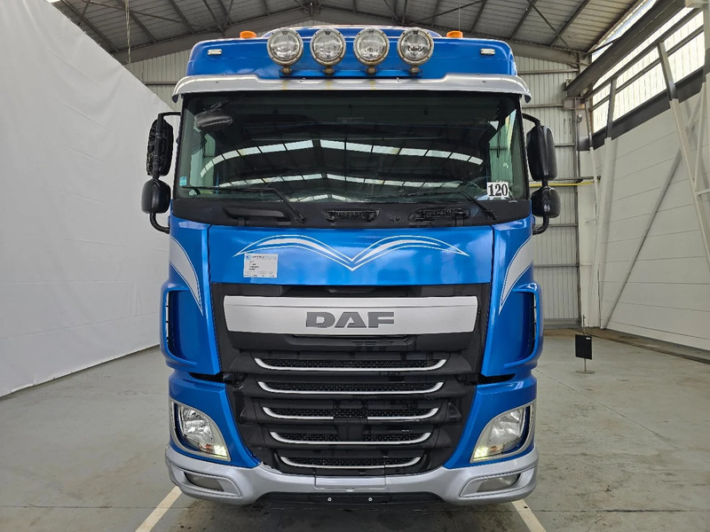 DAF XF 460 EURO 6 / RETARDER / PTO / AIRCO - Tractor unit: picture 2 DAF XF 460 EURO 6 / RETARDER / PTO / AIRCO - Tractor unit: picture 2