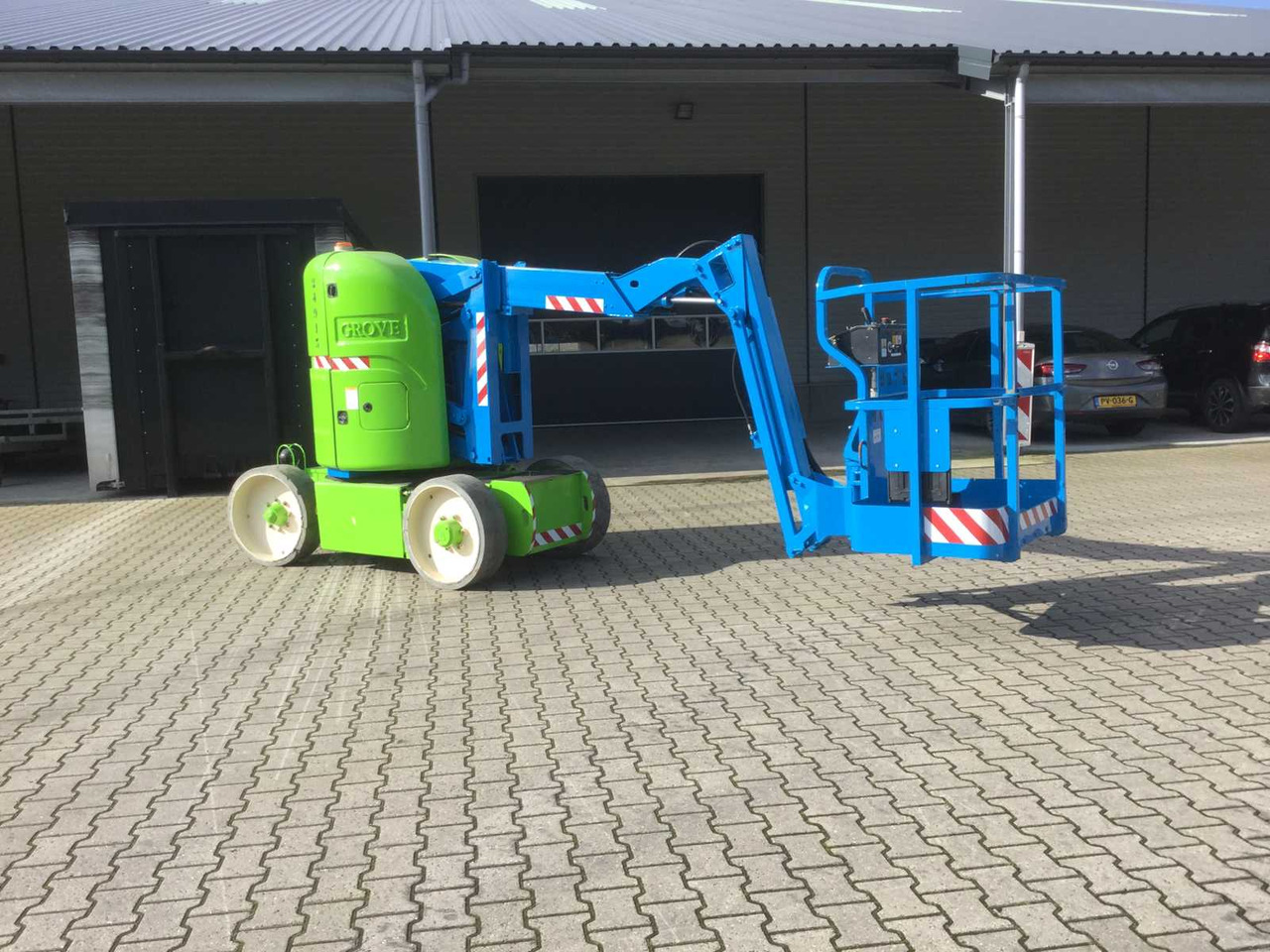 1999 GROVE AMZ 30 NEU AERIAL PLATFORM - Aerial platform: picture 2 1999 GROVE AMZ 30 NEU AERIAL PLATFORM - Aerial platform: picture 2