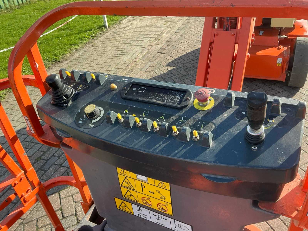 Aerial platform 2007 JLG E300AJP AERIAL PLATFORM: picture 13