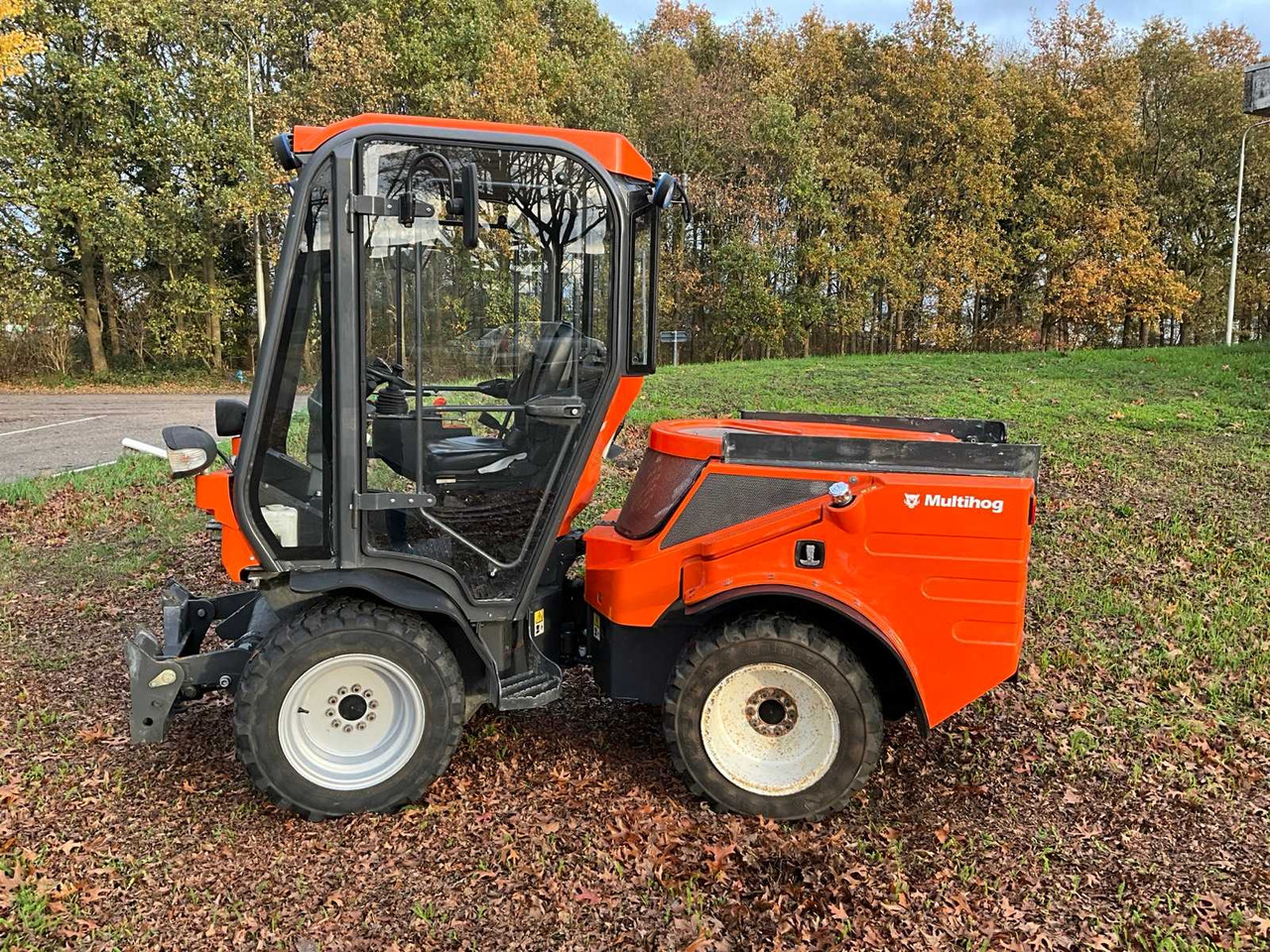 2010 MULTIHOG MH90 FOUR WHEEL DRIVE TOOL CARRIER T-03-DPH - Farm tractor: picture 4 2010 MULTIHOG MH90 FOUR WHEEL DRIVE TOOL CARRIER T-03-DPH - Farm tractor: picture 4