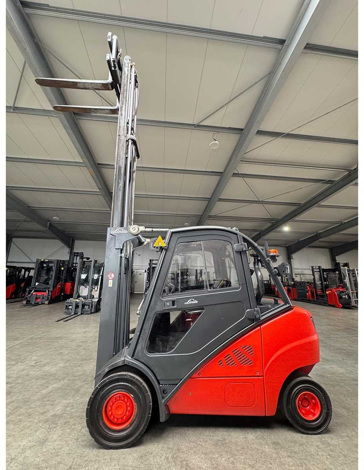 2010 S+UVV 06/26 LINDE H30D 3.+4.VALVE TRIPLEX 466CM DIESEL FORKLIFT 12.073 HOURS - Forklift: picture 3 2010 S+UVV 06/26 LINDE H30D 3.+4.VALVE TRIPLEX 466CM DIESEL FORKLIFT 12.073 HOURS - Forklift: picture 3