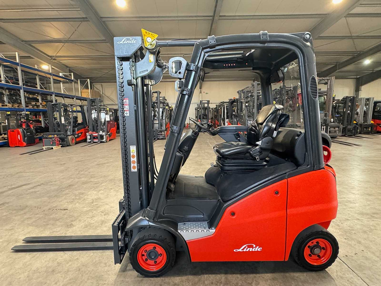 2010 SERVICE + UVV 09/2025 LINDE H14T GAS FORKLIFT FORKLIFT 4,545 HOURS - Forklift: picture 1 2010 SERVICE + UVV 09/2025 LINDE H14T GAS FORKLIFT FORKLIFT 4,545 HOURS - Forklift: picture 1