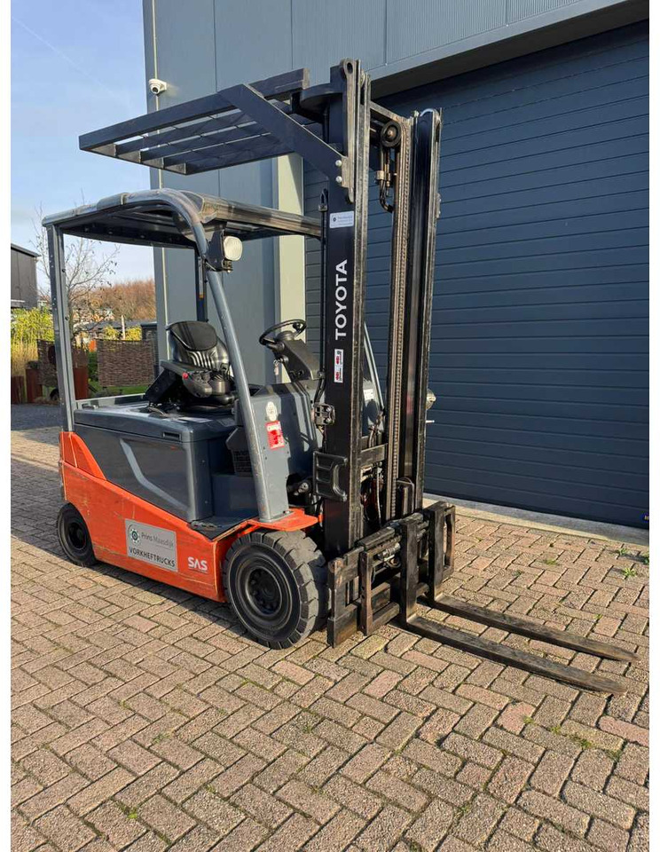2013 TOYOTA 8FBMT25 FORKLIFT - Forklift: picture 2 2013 TOYOTA 8FBMT25 FORKLIFT - Forklift: picture 2