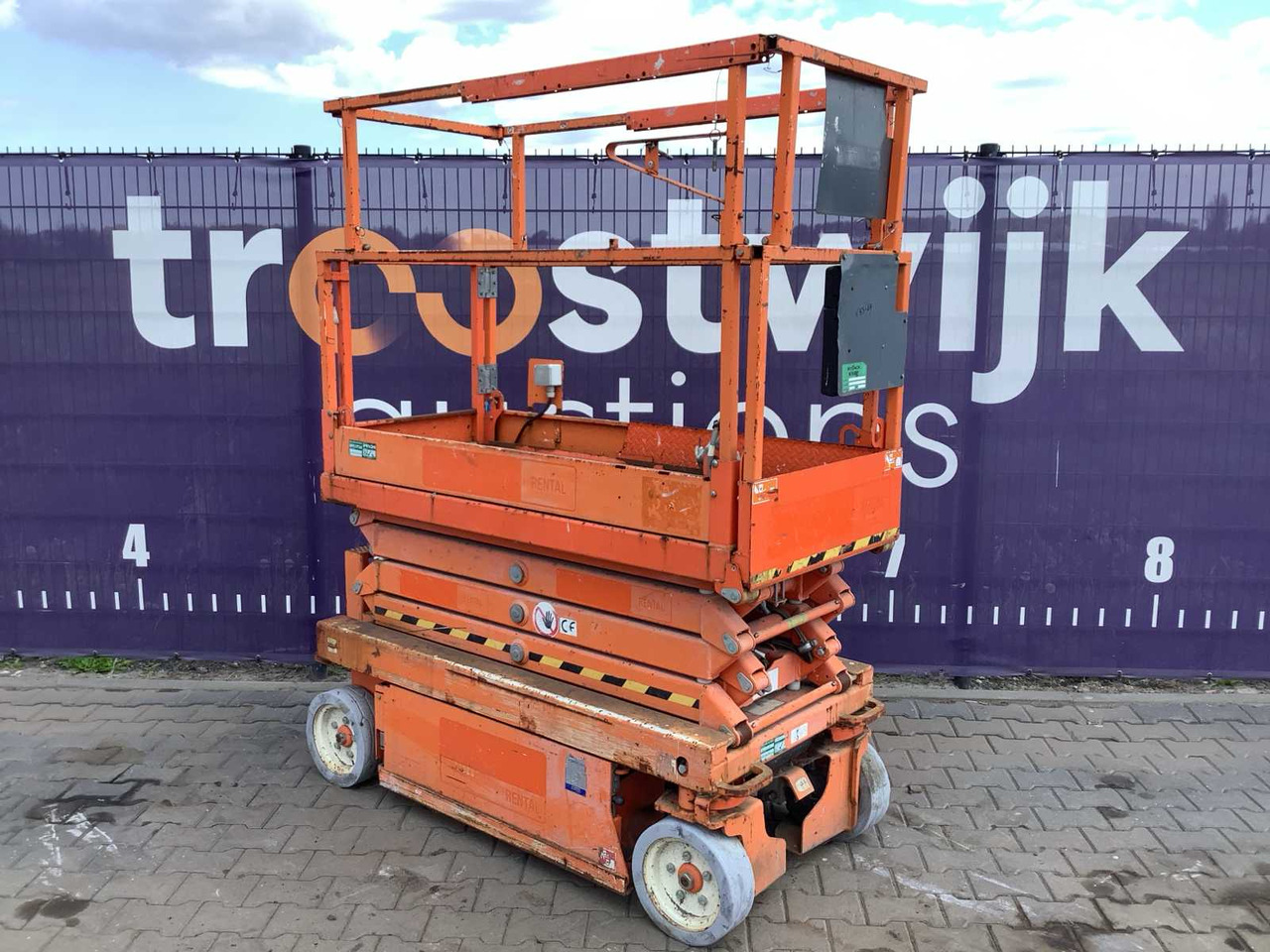 2014 - SKYJACK - SJ3-3219 - SCISSOR LIFT - Aerial platform: picture 2 2014 - SKYJACK - SJ3-3219 - SCISSOR LIFT - Aerial platform: picture 2