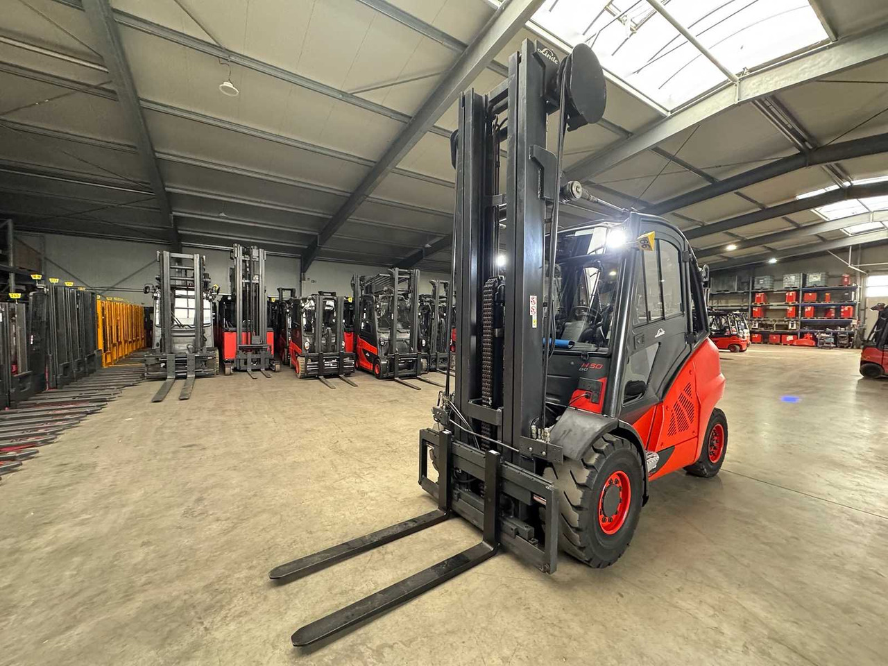 2015 LINDE H50D 5,000KG TRIPLEX 666CM 3+4TH VALVE DIESEL FORKLIFT FORKLIFT 15,862 HOURS. - Forklift: picture 4 2015 LINDE H50D 5,000KG TRIPLEX 666CM 3+4TH VALVE DIESEL FORKLIFT FORKLIFT 15,862 HOURS. - Forklift: picture 4