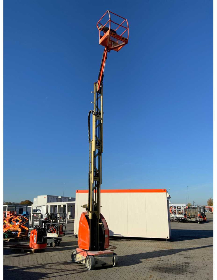 2017 JLG TOUCAN 10E PASSENGER LIFT - Aerial platform: picture 2 2017 JLG TOUCAN 10E PASSENGER LIFT - Aerial platform: picture 2