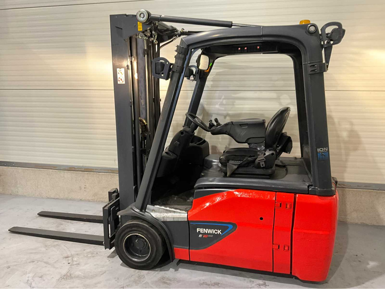 2017 LINDE E18-02 1800KG LI-ION 4171HOUR FORKLIFT - Forklift: picture 3 2017 LINDE E18-02 1800KG LI-ION 4171HOUR FORKLIFT - Forklift: picture 3