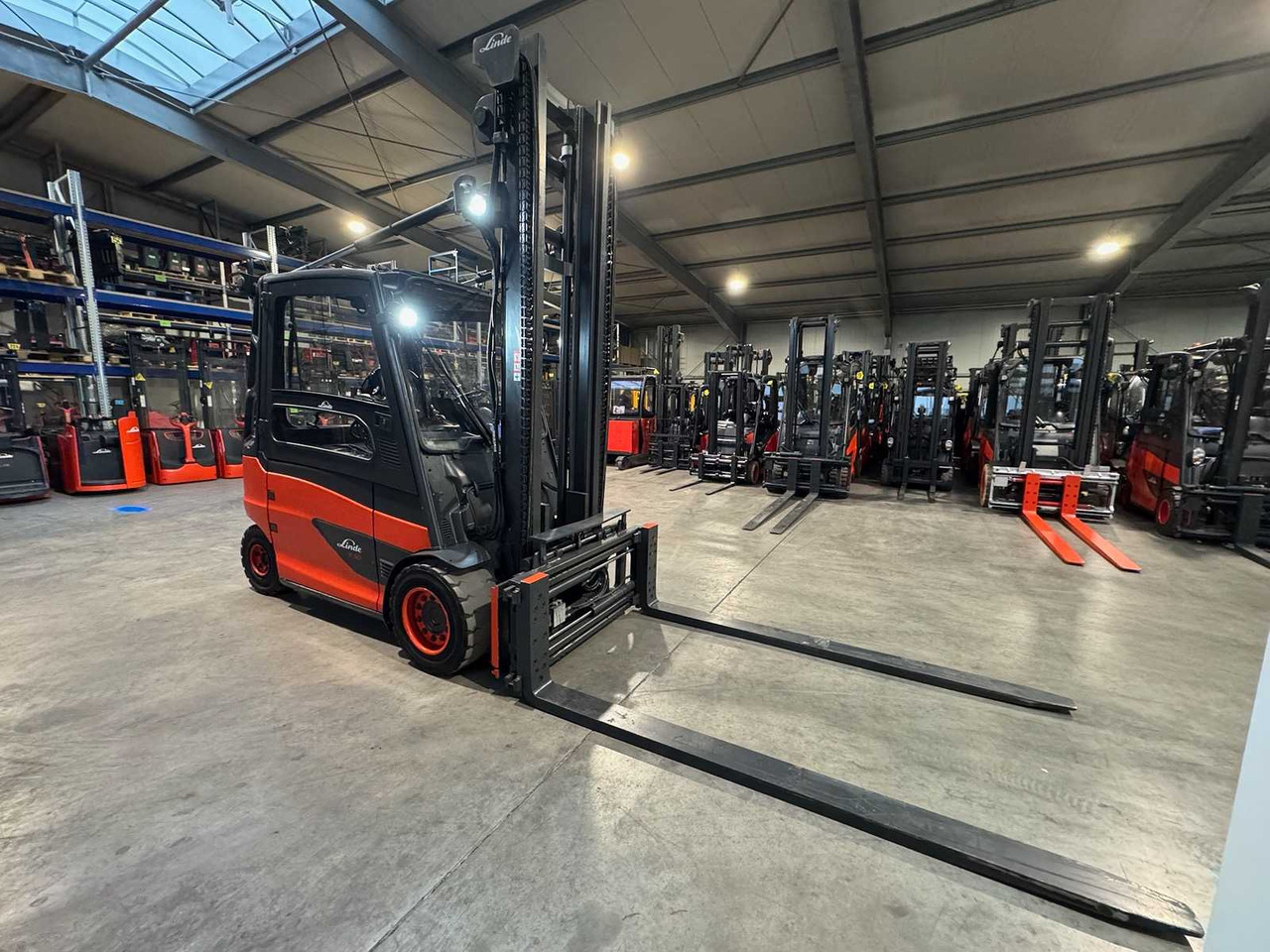 2018 SERVICE+UVV 11/2026 LINDE E50HL 5.000KG 3.+4. - Forklift: picture 5 2018 SERVICE+UVV 11/2026 LINDE E50HL 5.000KG 3.+4. - Forklift: picture 5