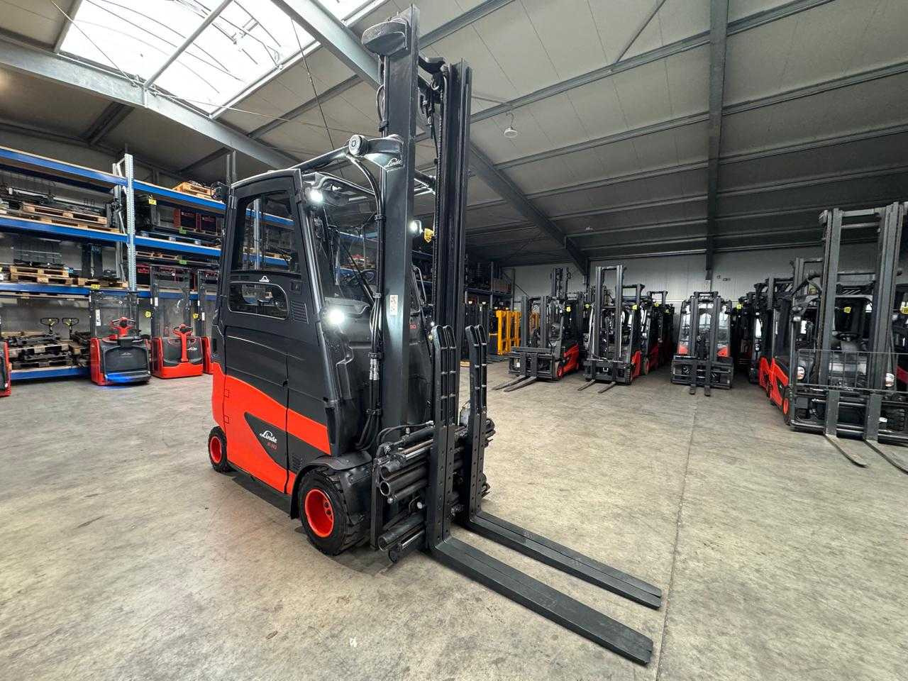BATTERY 2020 SERVICE 2026 LINDE E30HL 3.000KG TRIPLEX 3.+4. - Forklift: picture 4 BATTERY 2020 SERVICE 2026 LINDE E30HL 3.000KG TRIPLEX 3.+4. - Forklift: picture 4