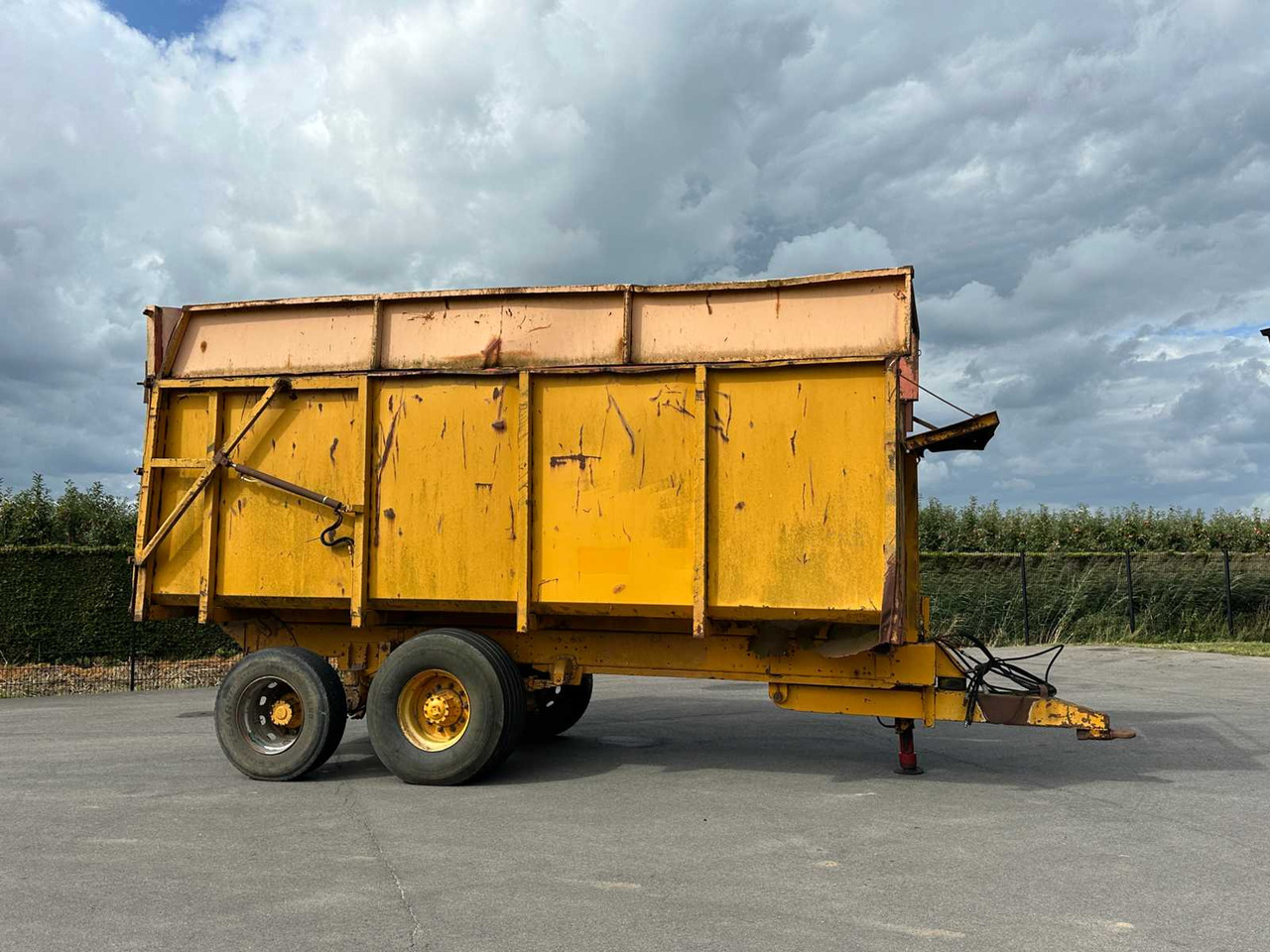 Bocon Kar - Farm tipping trailer/ Dumper: picture 2 Bocon Kar - Farm tipping trailer/ Dumper: picture 2