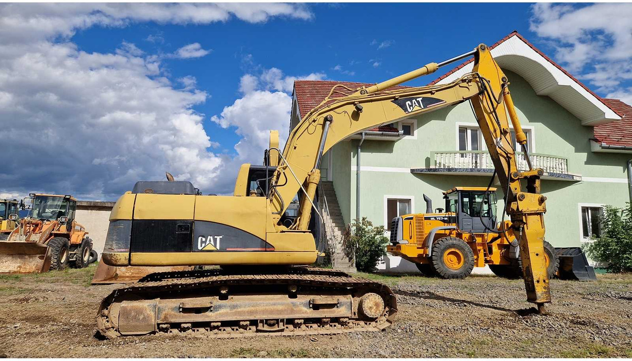 Crawler excavator Caterpillar 318C: picture 22