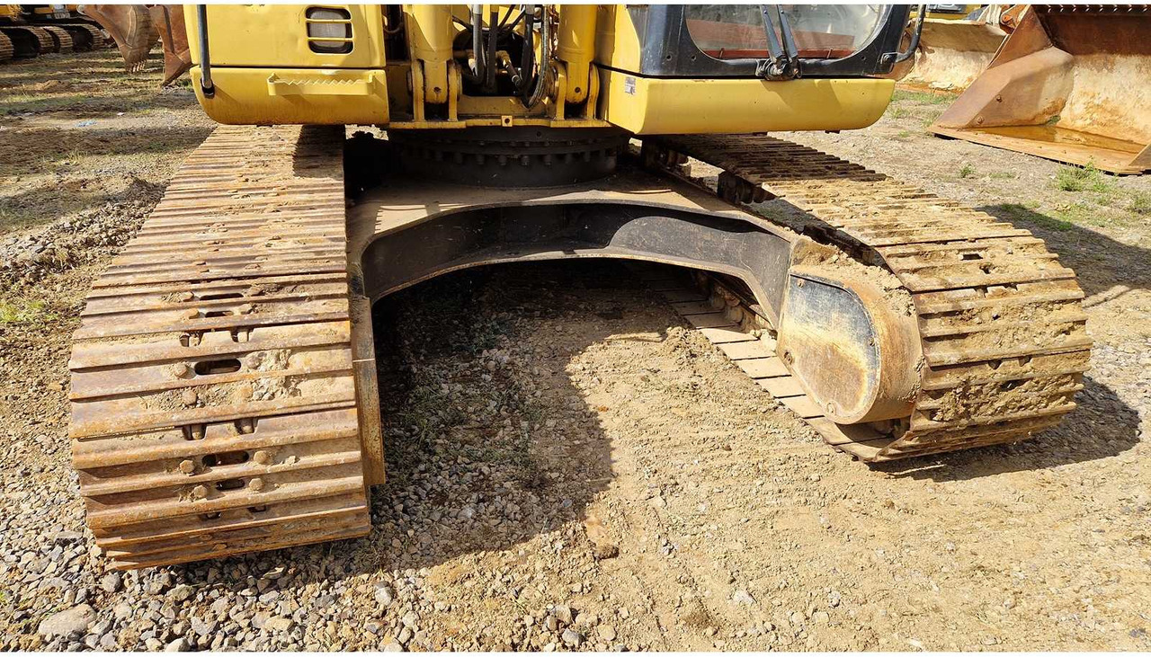 Crawler excavator Caterpillar 318C: picture 35