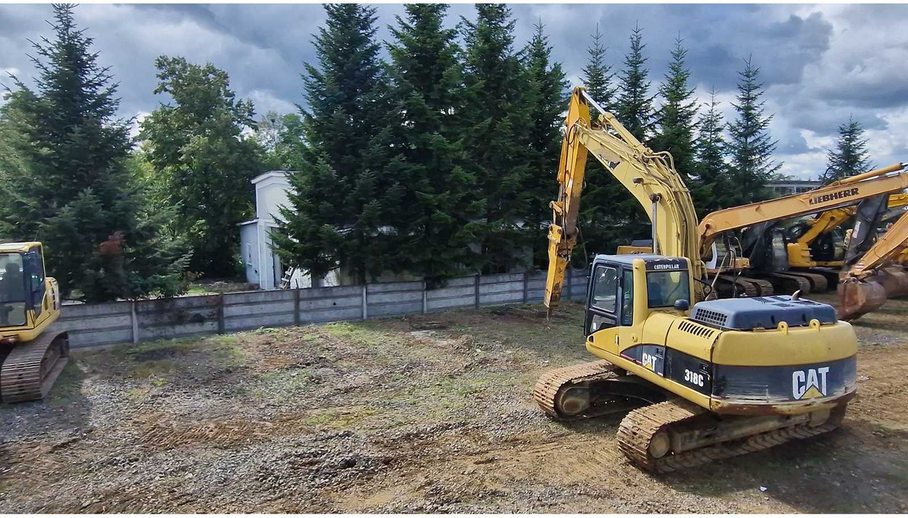 Crawler excavator Caterpillar 318C: picture 7