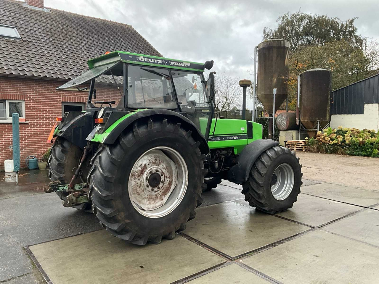 Deutz-Fahr DX6.10 - Farm tractor: picture 5 Deutz-Fahr DX6.10 - Farm tractor: picture 5