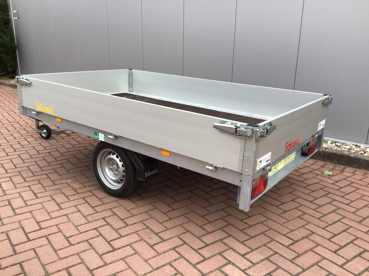 Eduard Plateauwagen - Farm tipping trailer/ Dumper: picture 3 Eduard Plateauwagen - Farm tipping trailer/ Dumper: picture 3