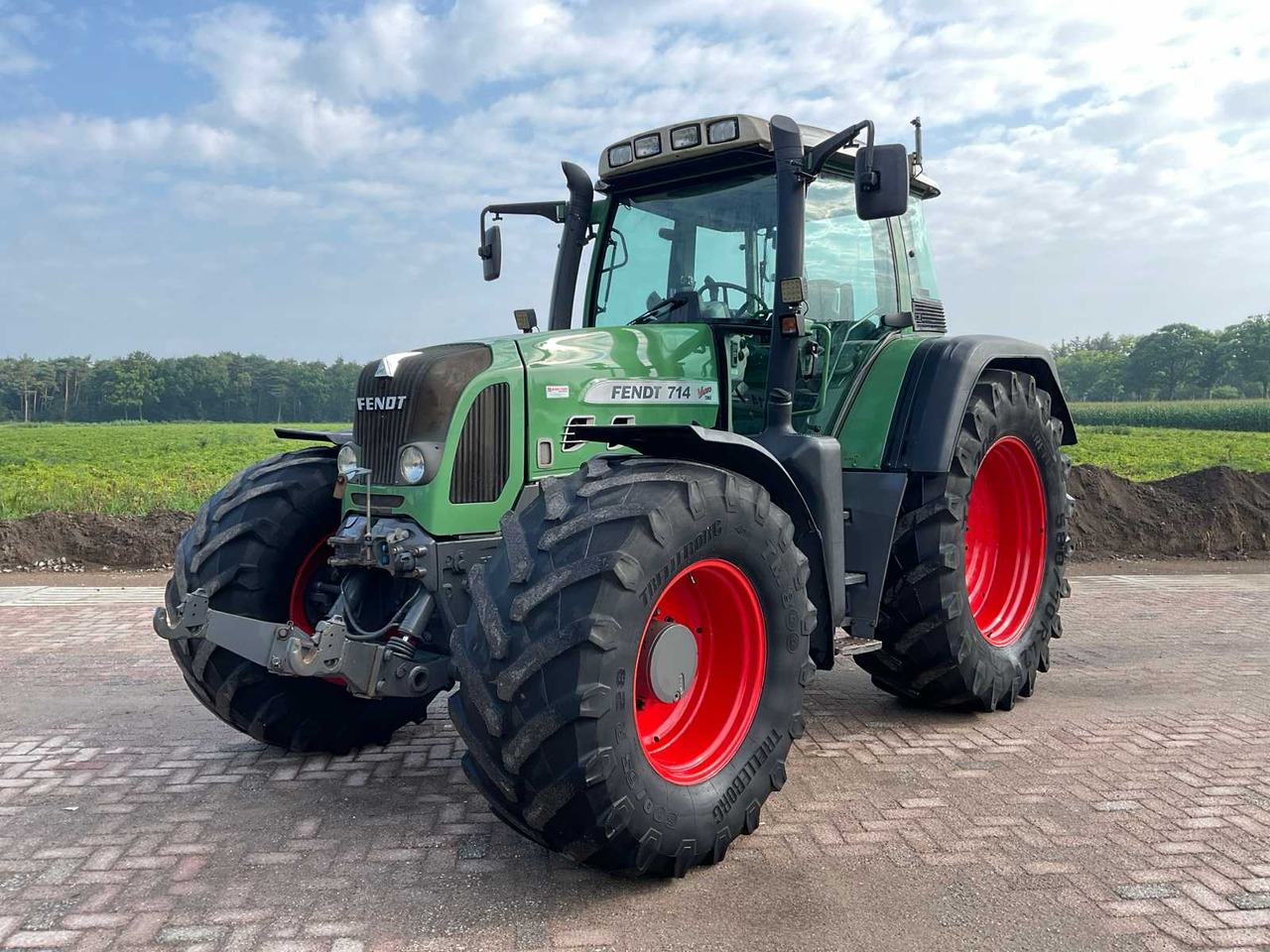 Fendt 714 Vario TMS - Farm tractor: picture 1 Fendt 714 Vario TMS - Farm tractor: picture 1