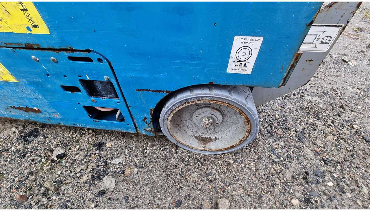 GENIE - GS-1530 - AERIAL WORK PLATFORMS - 2016 (77295266) - Aerial platform: picture 5 GENIE - GS-1530 - AERIAL WORK PLATFORMS - 2016 (77295266) - Aerial platform: picture 5