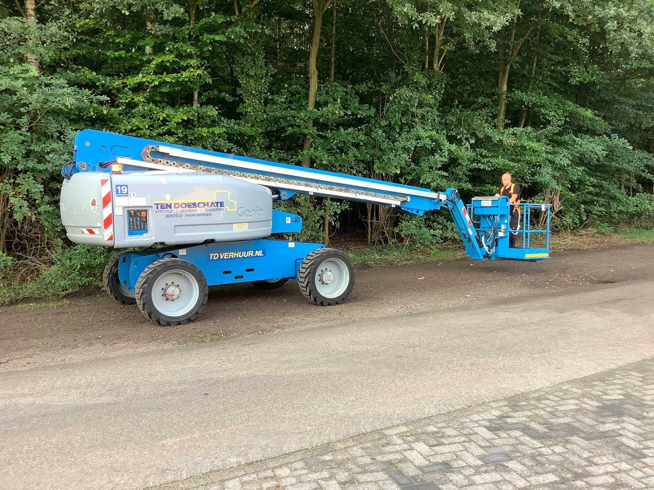 Genie S65 - Aerial platform: picture 2 Genie S65 - Aerial platform: picture 2