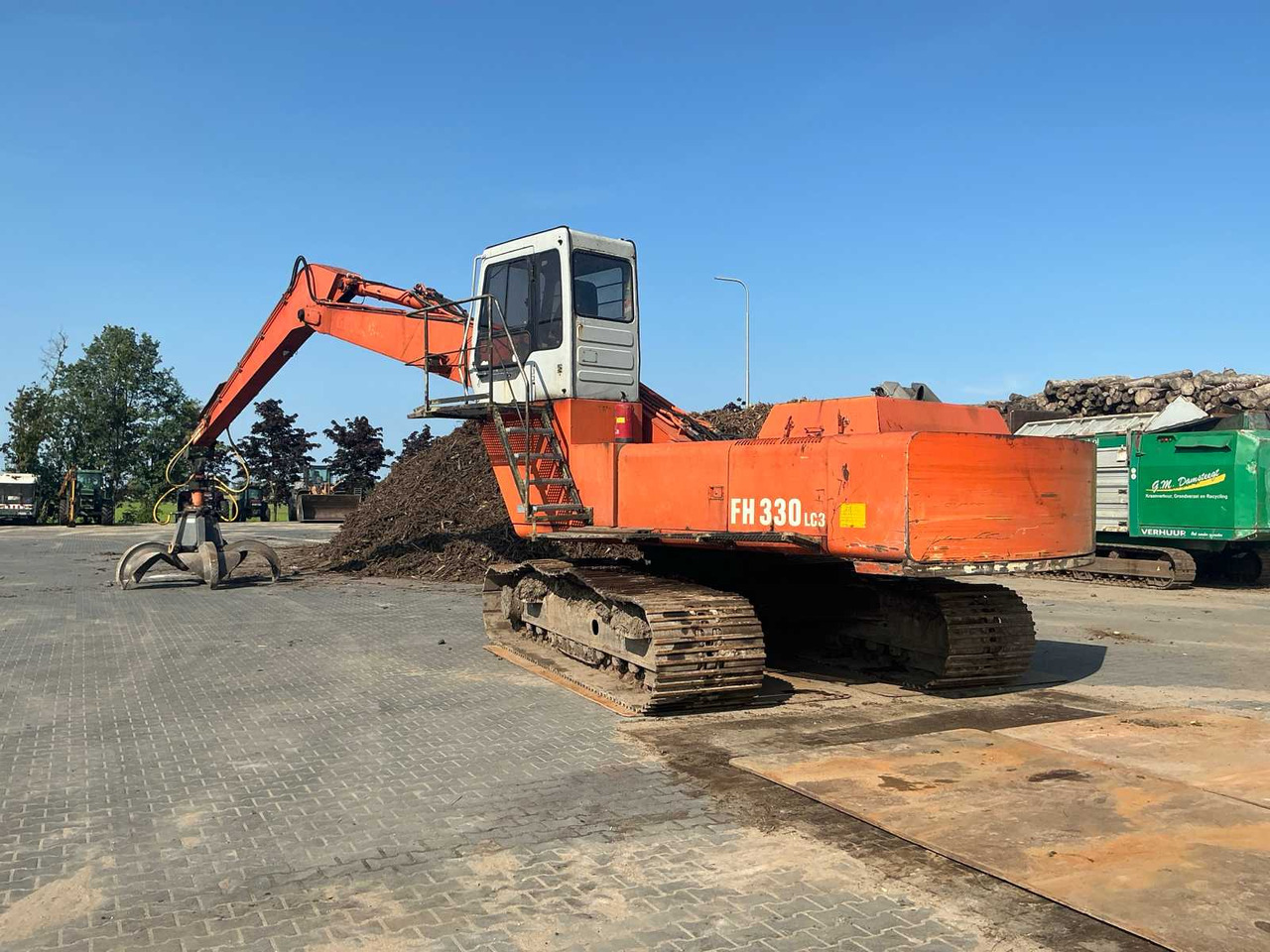 Hitachi FH330LC3 - Crawler excavator: picture 3 Hitachi FH330LC3 - Crawler excavator: picture 3