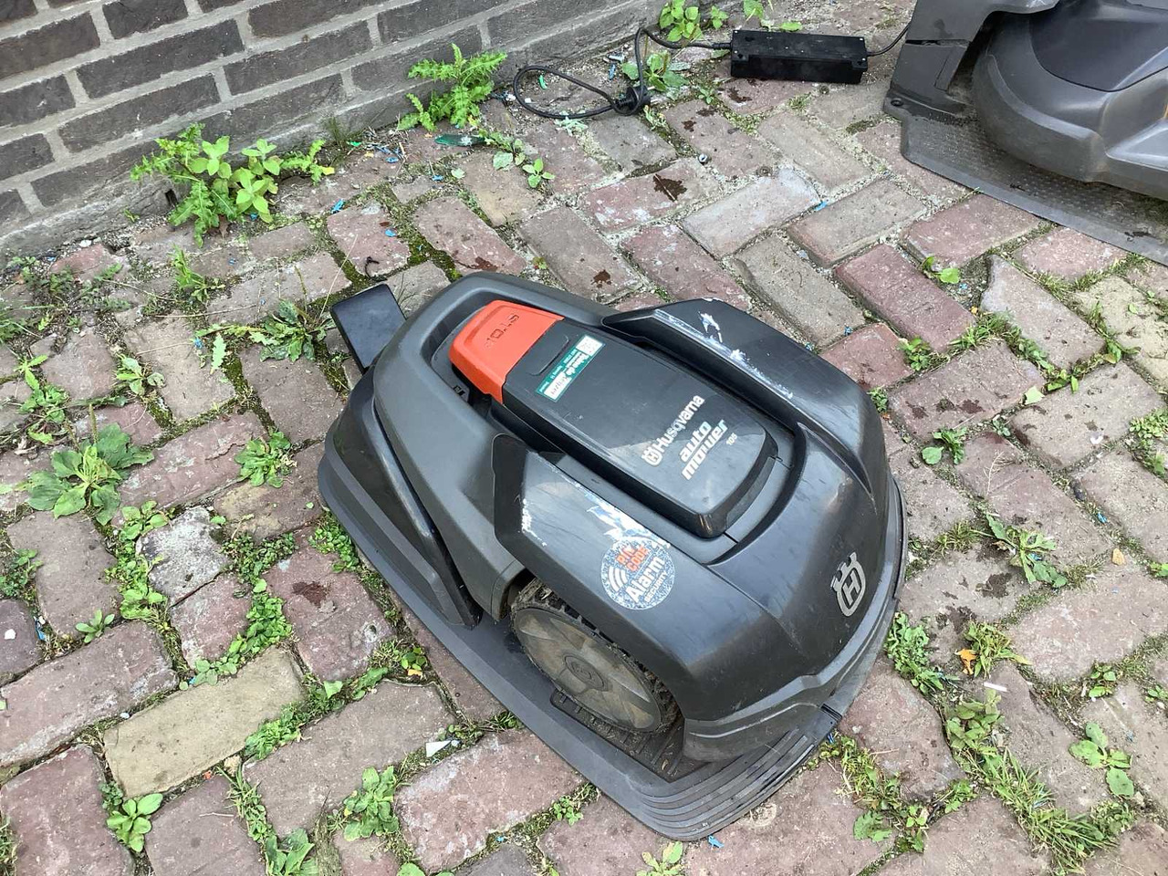 Husqvarna 310 - Garden mower: picture 2 Husqvarna 310 - Garden mower: picture 2