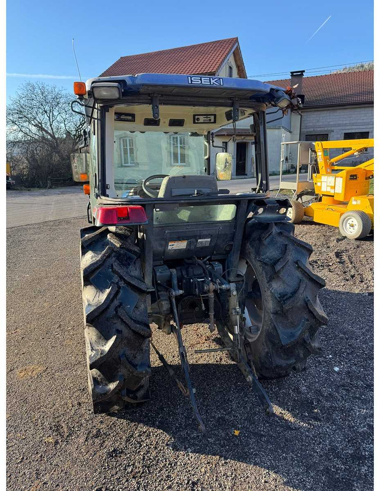 ISEKI - 2012 - AT340 - 4WD AGRICULTURAL TRACTOR - Farm tractor: picture 4 ISEKI - 2012 - AT340 - 4WD AGRICULTURAL TRACTOR - Farm tractor: picture 4