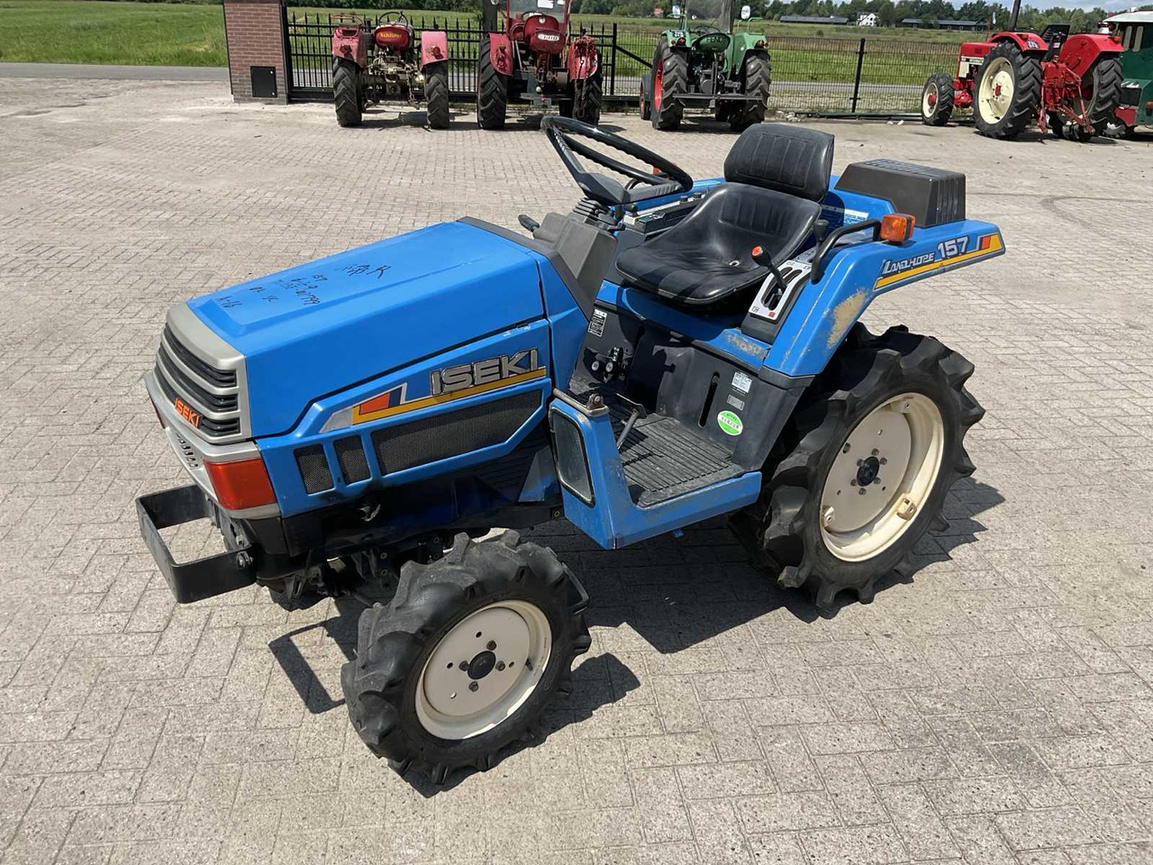 Iseki Landhope 157 - Compact tractor: picture 2 Iseki Landhope 157 - Compact tractor: picture 2