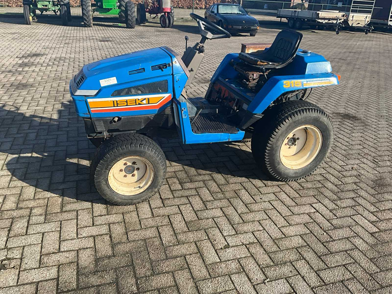 Iseki TU315F - Compact tractor: picture 2 Iseki TU315F - Compact tractor: picture 2