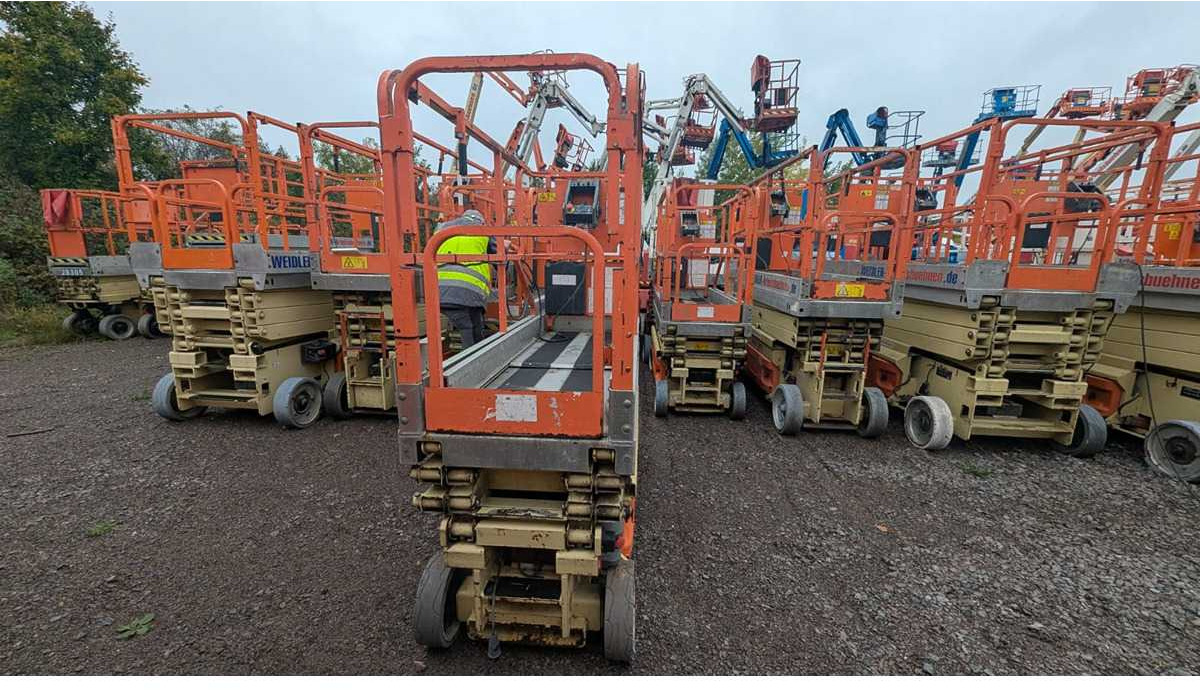 JLG - 1930ES - AERIAL WORK PLATFORMS (NO. 28366) - 2005 - Aerial platform: picture 4 JLG - 1930ES - AERIAL WORK PLATFORMS (NO. 28366) - 2005 - Aerial platform: picture 4