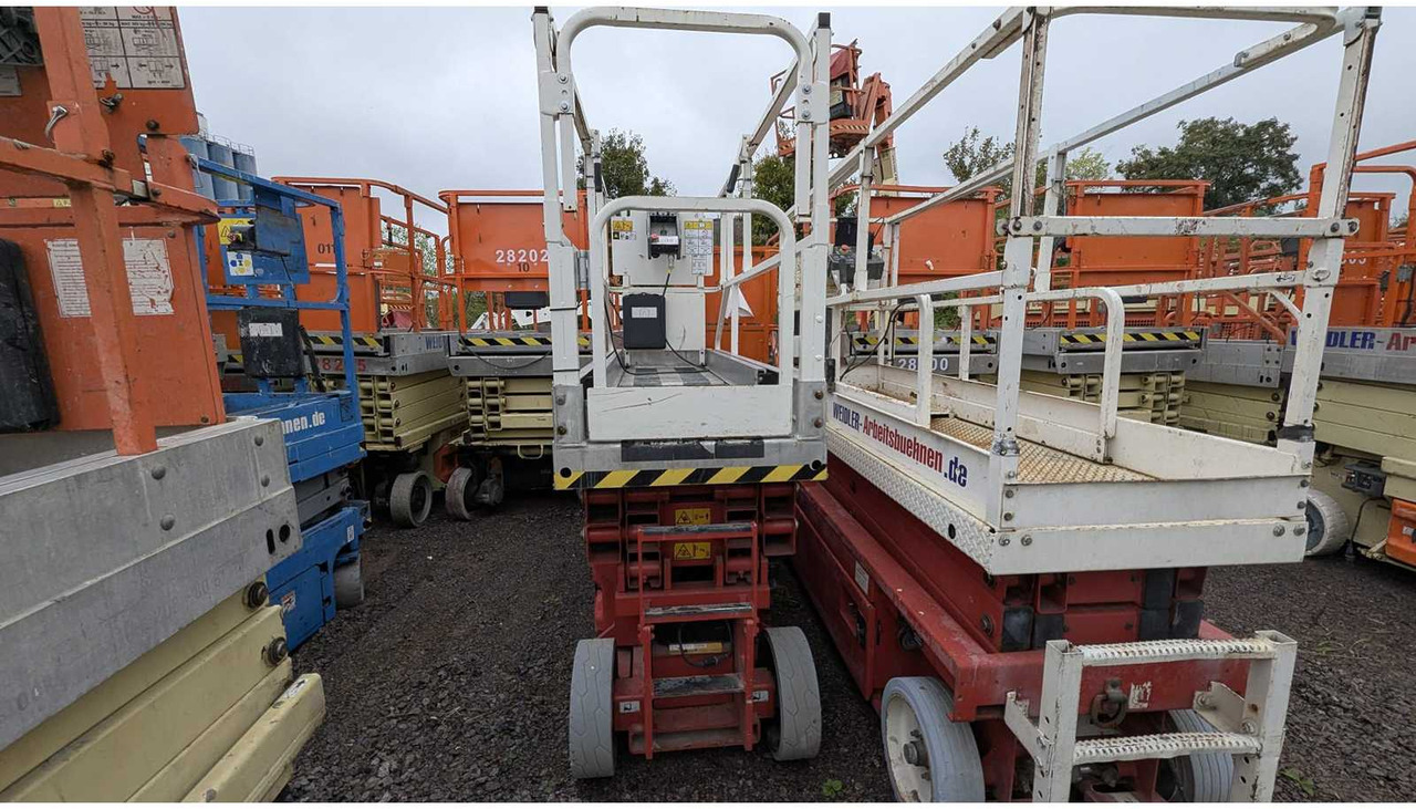 JLG - 2030ES - AERIAL WORK PLATFORMS (NO. 28302) - 2005 - Aerial platform: picture 2 JLG - 2030ES - AERIAL WORK PLATFORMS (NO. 28302) - 2005 - Aerial platform: picture 2