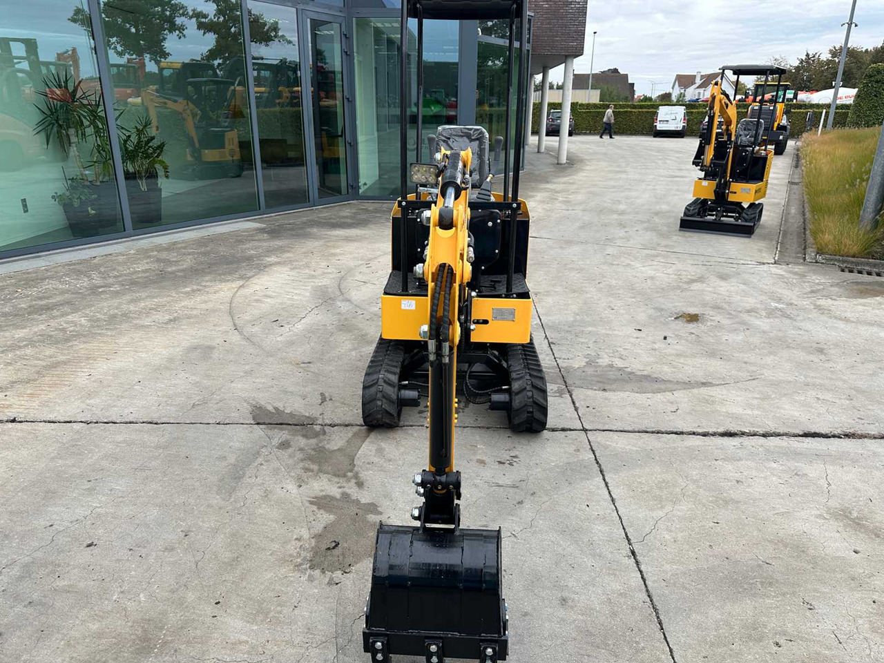 JPC KV12 - Mini excavator: picture 3 JPC KV12 - Mini excavator: picture 3