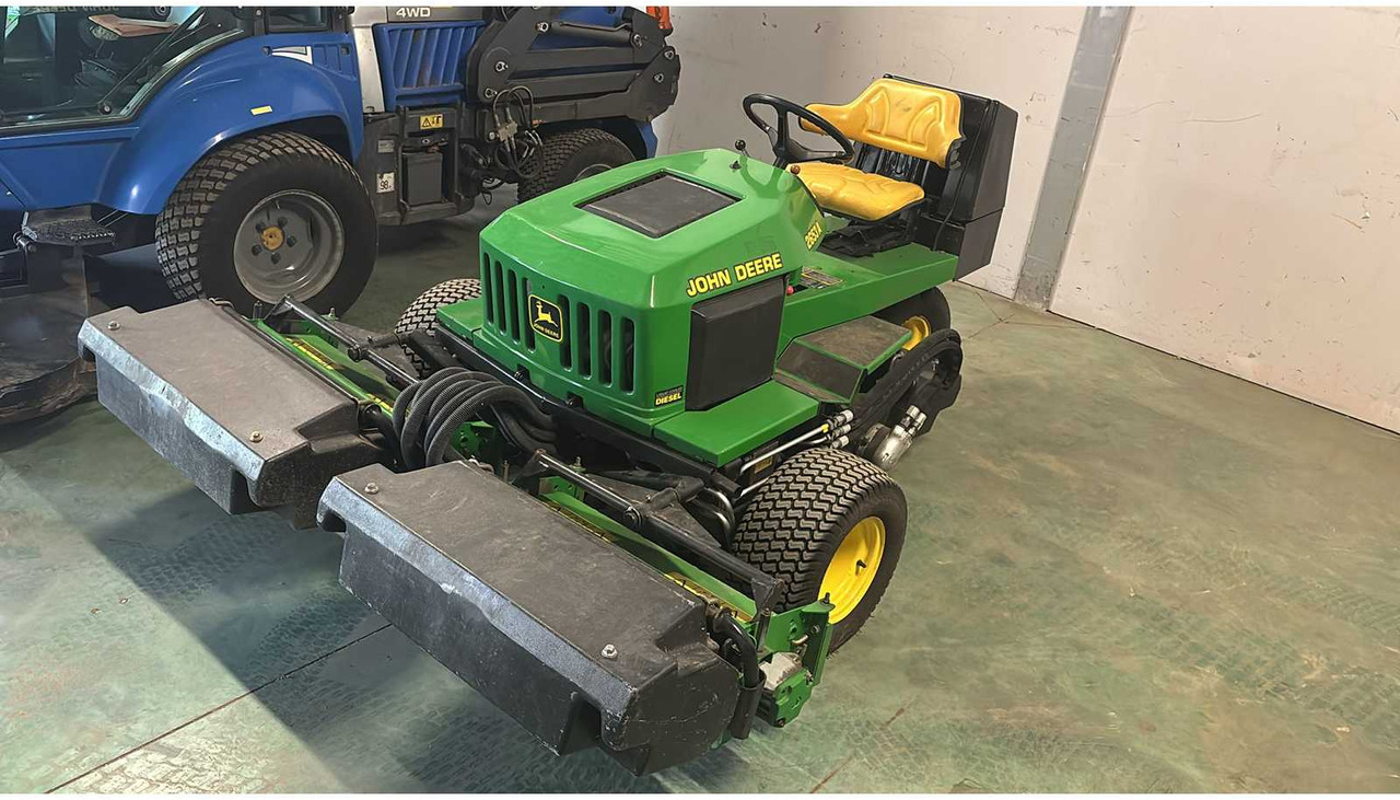 John Deere 2653A - Garden mower: picture 1 John Deere 2653A - Garden mower: picture 1