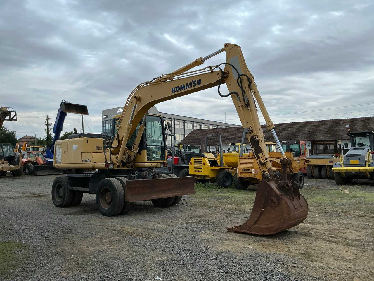 KOMATSU - PW 130 -7K - WHEELED EXCAVATOR - 2006 - Wheel excavator: picture 5 KOMATSU - PW 130 -7K - WHEELED EXCAVATOR - 2006 - Wheel excavator: picture 5