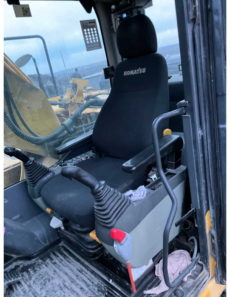 Komatsu HB215LC-1 - Crawler excavator: picture 5 Komatsu HB215LC-1 - Crawler excavator: picture 5