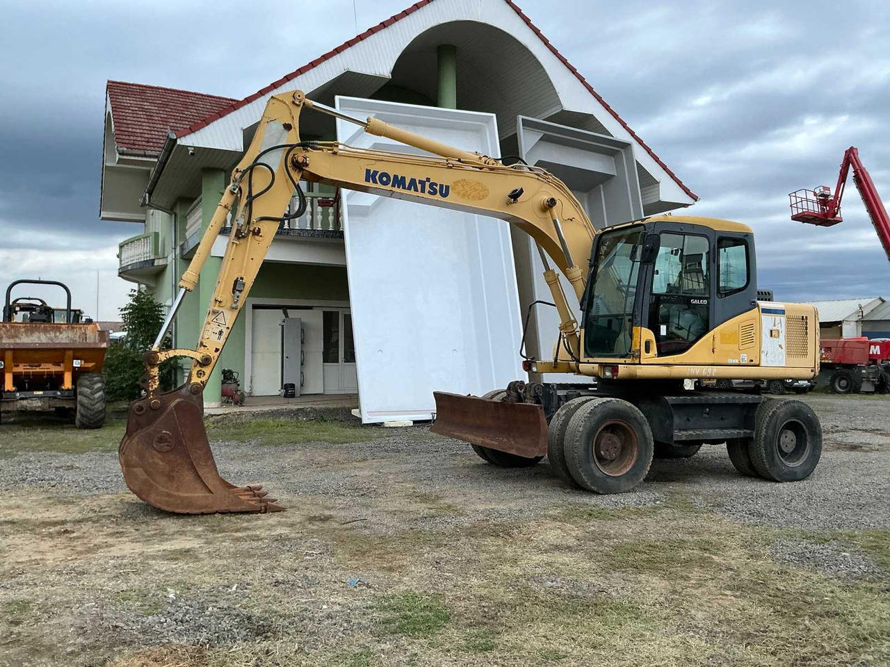 Komatsu PW 130 -7K - Wheel excavator: picture 2 Komatsu PW 130 -7K - Wheel excavator: picture 2