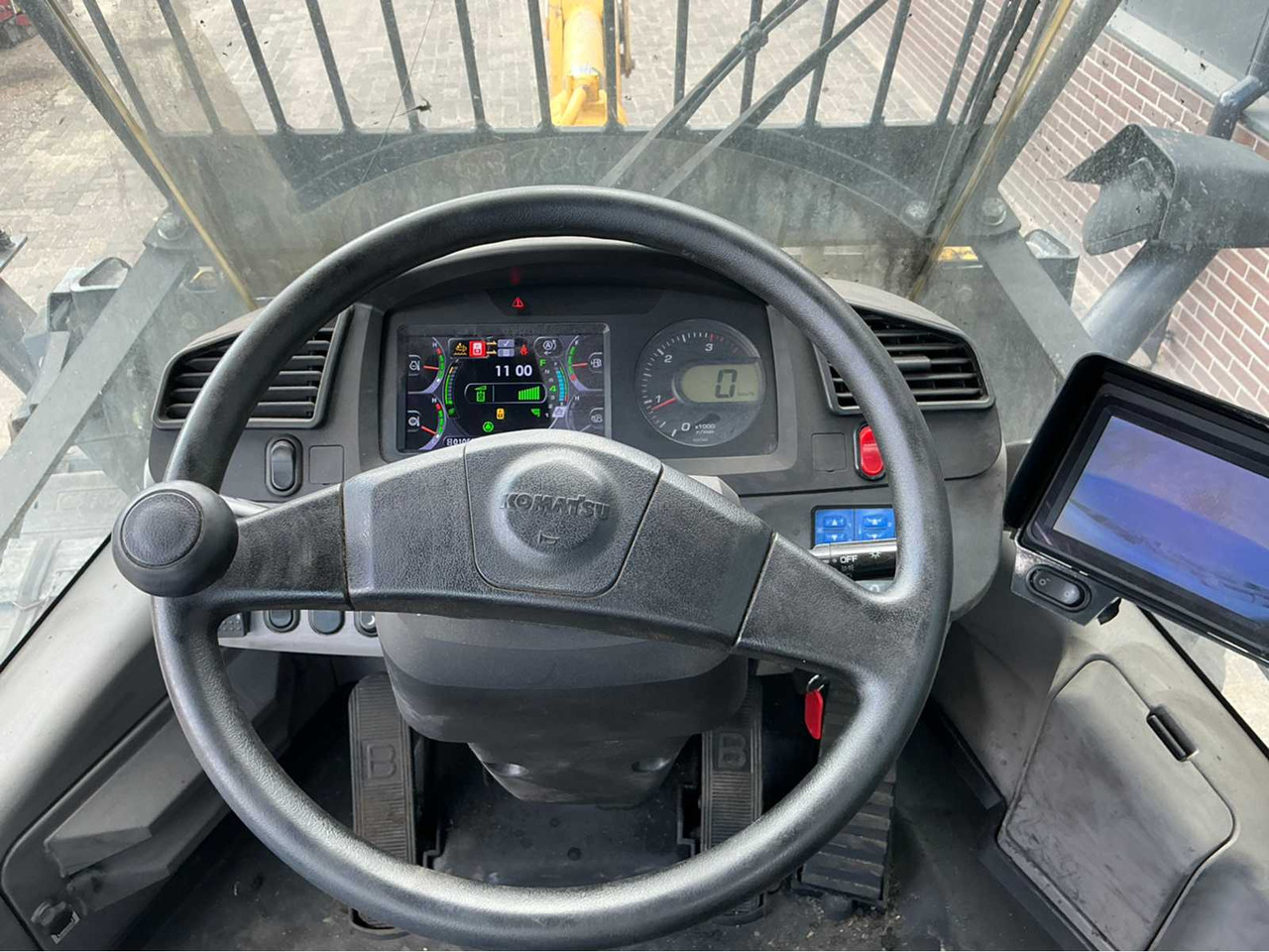 Wheel loader Komatsu WA270-8EO: picture 34
