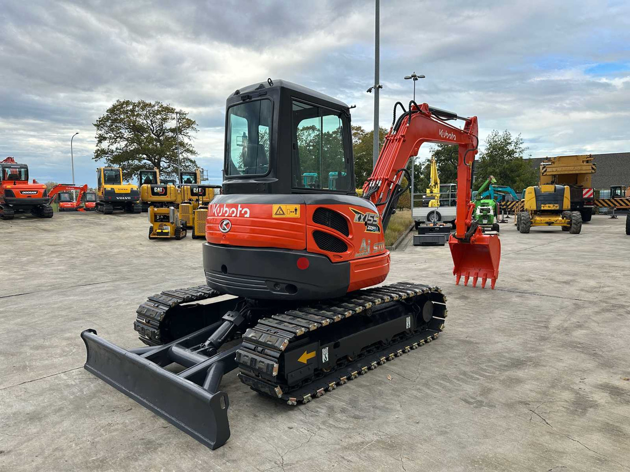 Kubota KUBOTA - 2012 - KX155-3SZ - MIDI EXCAVATOR - Crawler excavator: picture 4 Kubota KUBOTA - 2012 - KX155-3SZ - MIDI EXCAVATOR - Crawler excavator: picture 4
