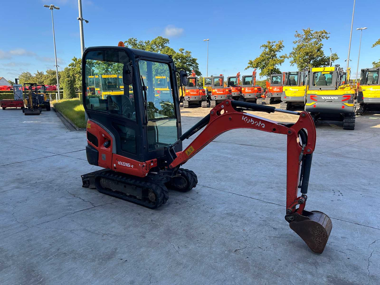 Kubota KUBOTA - 2016 - KX016-4 - MIDI EXCAVATOR - Crawler excavator: picture 3 Kubota KUBOTA - 2016 - KX016-4 - MIDI EXCAVATOR - Crawler excavator: picture 3
