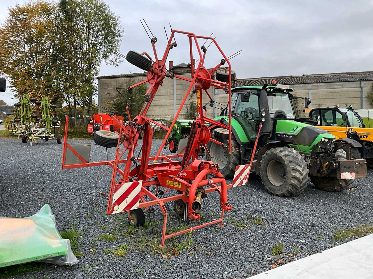 Kuhn - Hay and forage equipment: picture 3 Kuhn - Hay and forage equipment: picture 3
